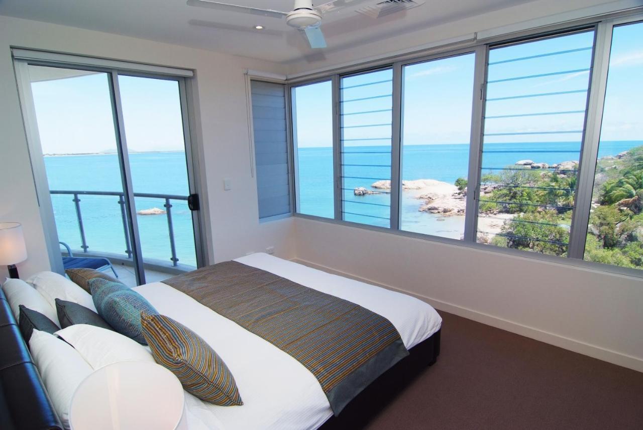 Coral Cove Apartments - Absolute Beachfront Resort Bowen Exteriör bild